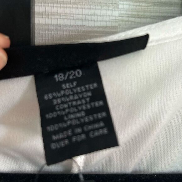 Ashley Stewart white gauze lined peasant dress/swimwear cover-up with front tass - Picture 3 of 7